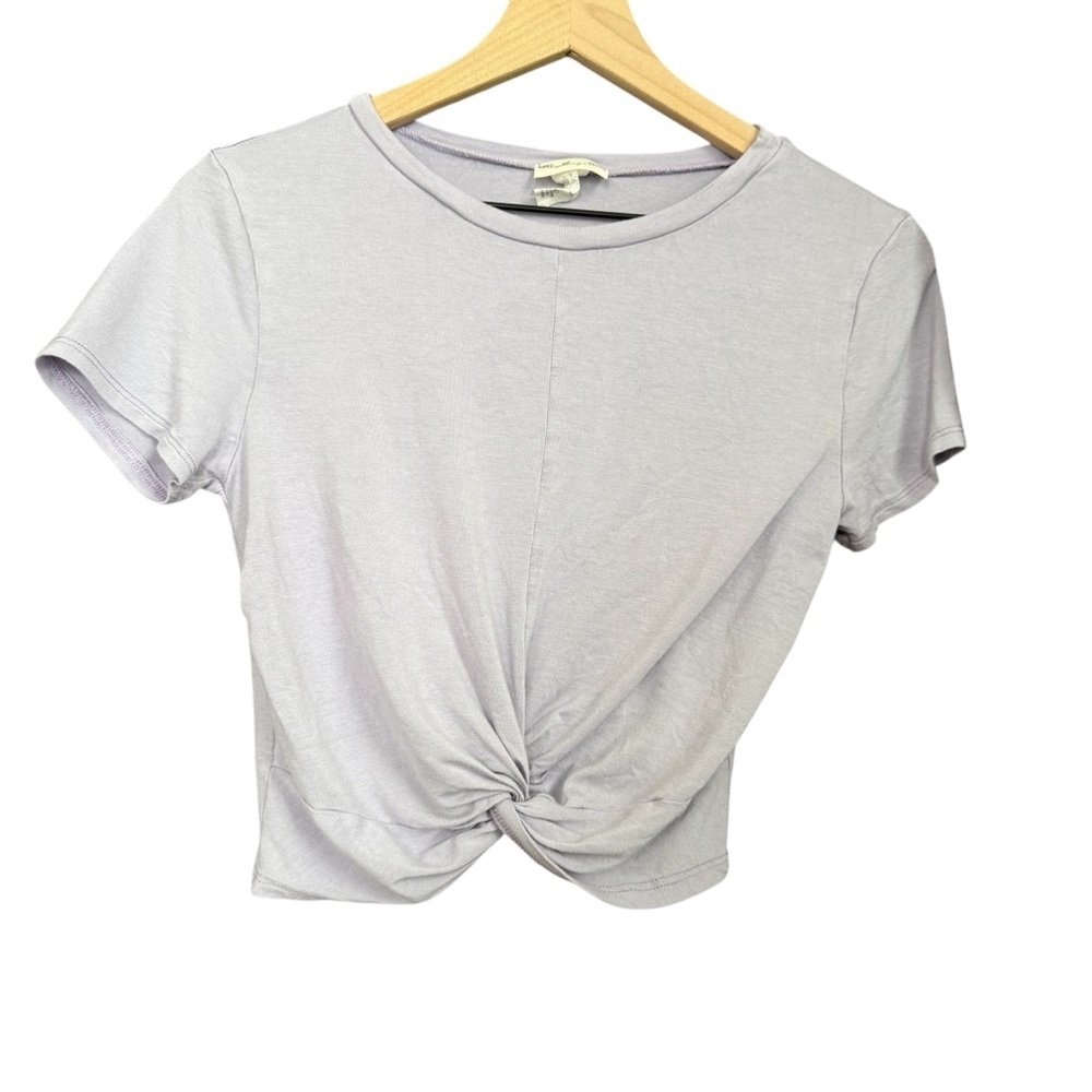 Super soft lavender cropped top